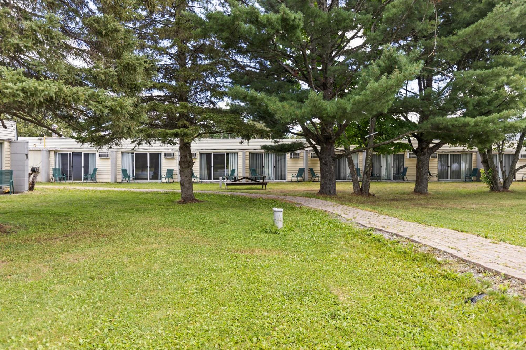 Ambassador Motel Sault-Sainte-Marie Extérieur photo