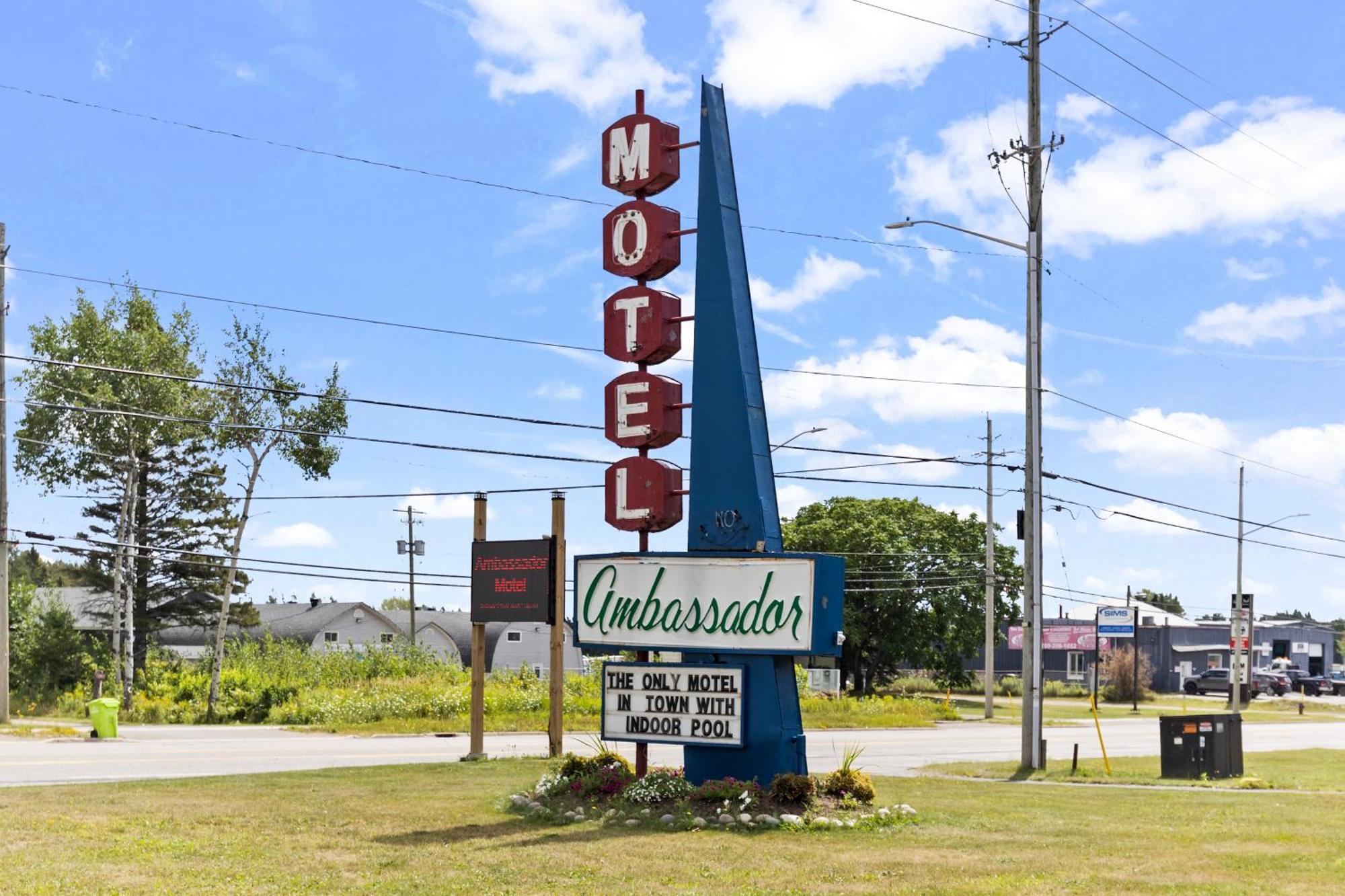 Ambassador Motel Sault-Sainte-Marie Extérieur photo