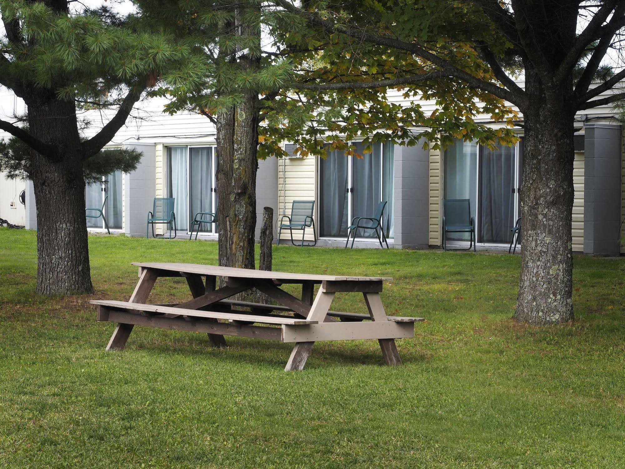 Ambassador Motel Sault-Sainte-Marie Extérieur photo