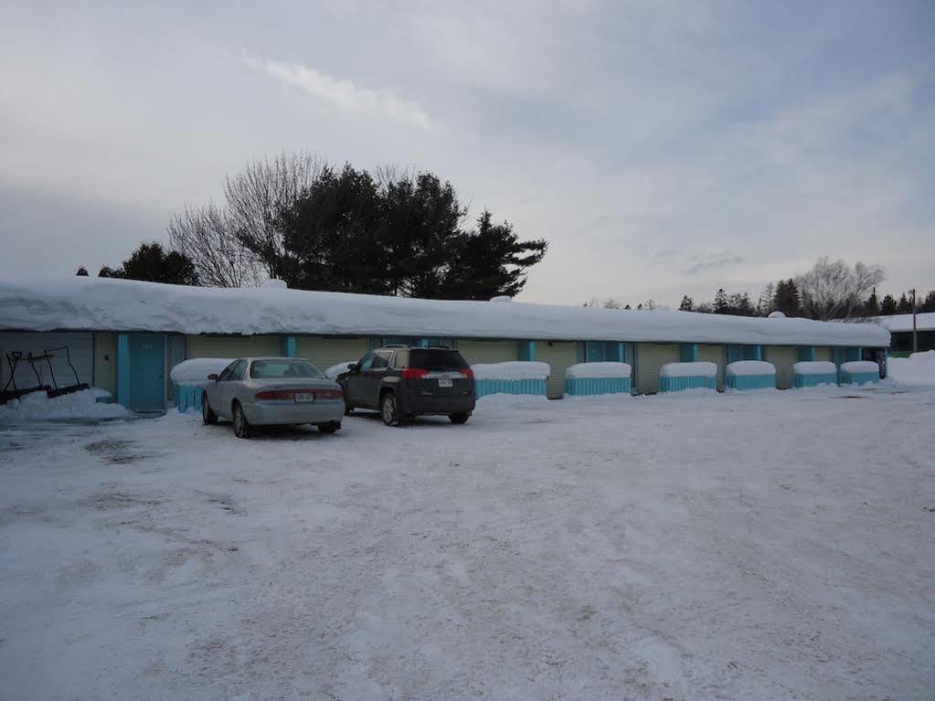 Ambassador Motel Sault-Sainte-Marie Extérieur photo
